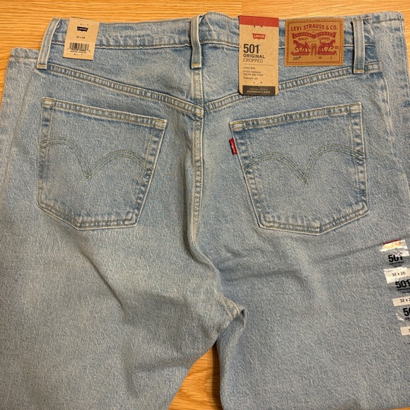 Levi’s Womens Straight Jeans 501 cropped 32x26 - Picture 3 of 5
